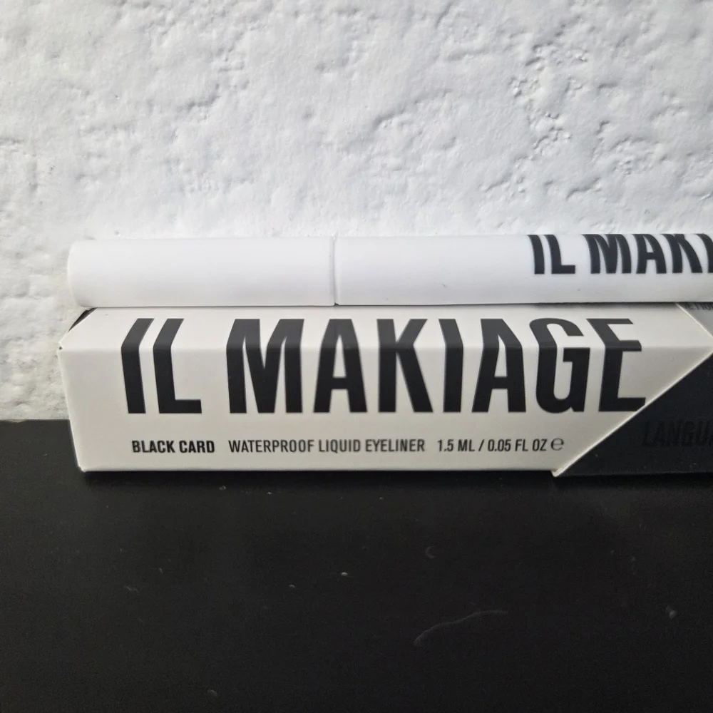 IL MAKIAGE Black Card Liquid Eyeliner